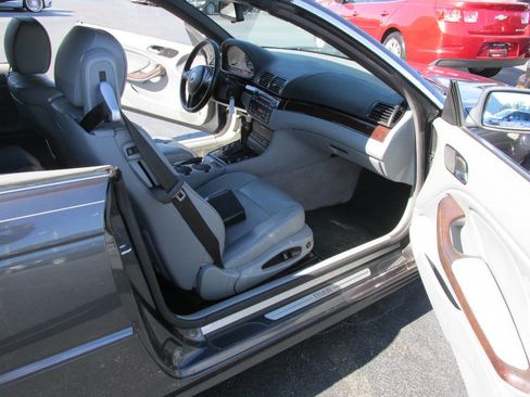 Used 2005 BMW 325Ci Convertible RWD image 38