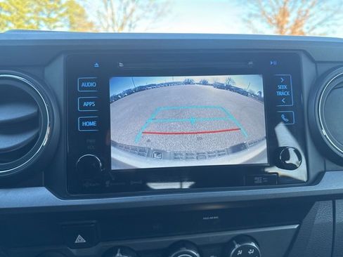 Used 2019 Toyota Tacoma TRD Off-Road image 26