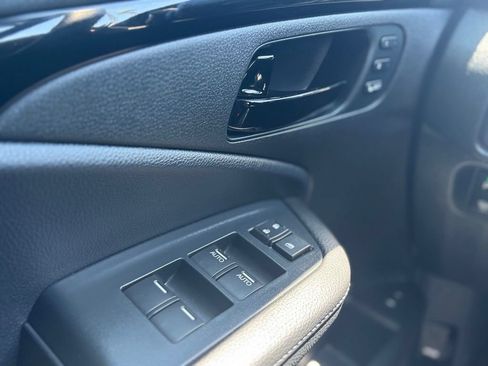 Used 2023 Honda Passport Elite image 11