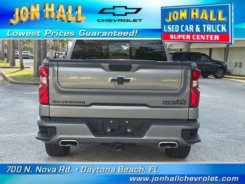 Used 2022 Chevrolet Silverado 1500 High Country w/ Technology Package AWD/4WD image 9