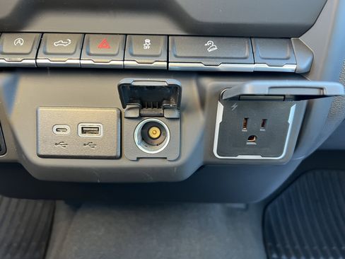 Certified 2024 Chevrolet Silverado 1500 Custom Trail Boss w/ LPO, Dark Essentials Package image 23