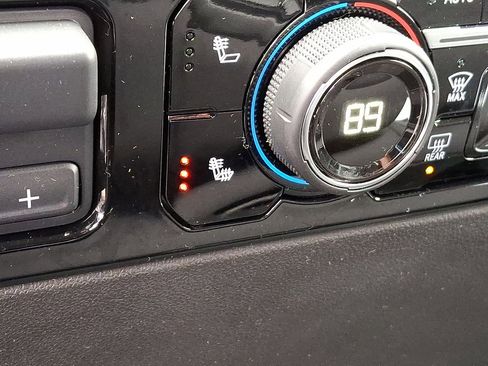 Certified 2025 Chevrolet Silverado 1500 LT image 19