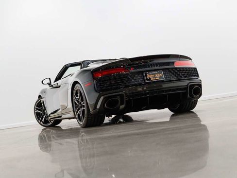 Used 2022 Audi R8 V10 performance image 6