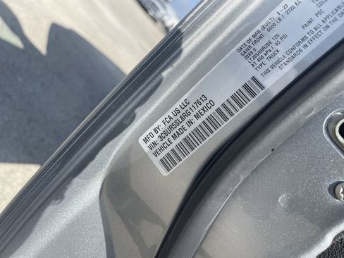 New 2024 RAM 2500 Limited image 38