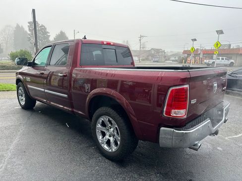 Used 2017 RAM 1500 Laramie w/ Convenience Group image 5