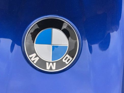 Used 2025 BMW M5 w/ Carbon Package image 22