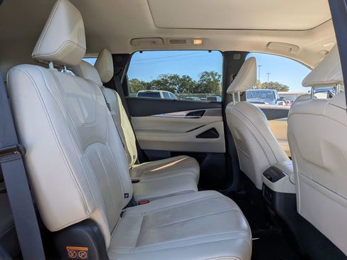 Used 2022 INFINITI QX60 Luxe w/ Cargo Package image 32