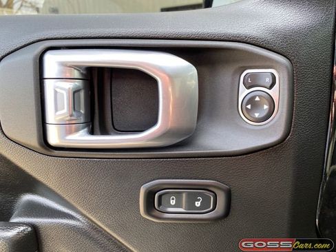 Used 2022 Jeep Gladiator Mojave w/ Cold Weather Group AWD/4WD image 22