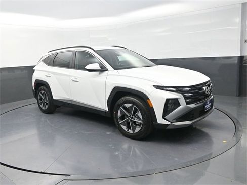 New 2026 Hyundai Tucson SEL image 2