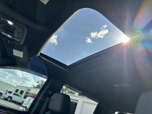 New 2024 GMC Sierra 1500 AT4 w/ Technology Package AWD/4WD image 18