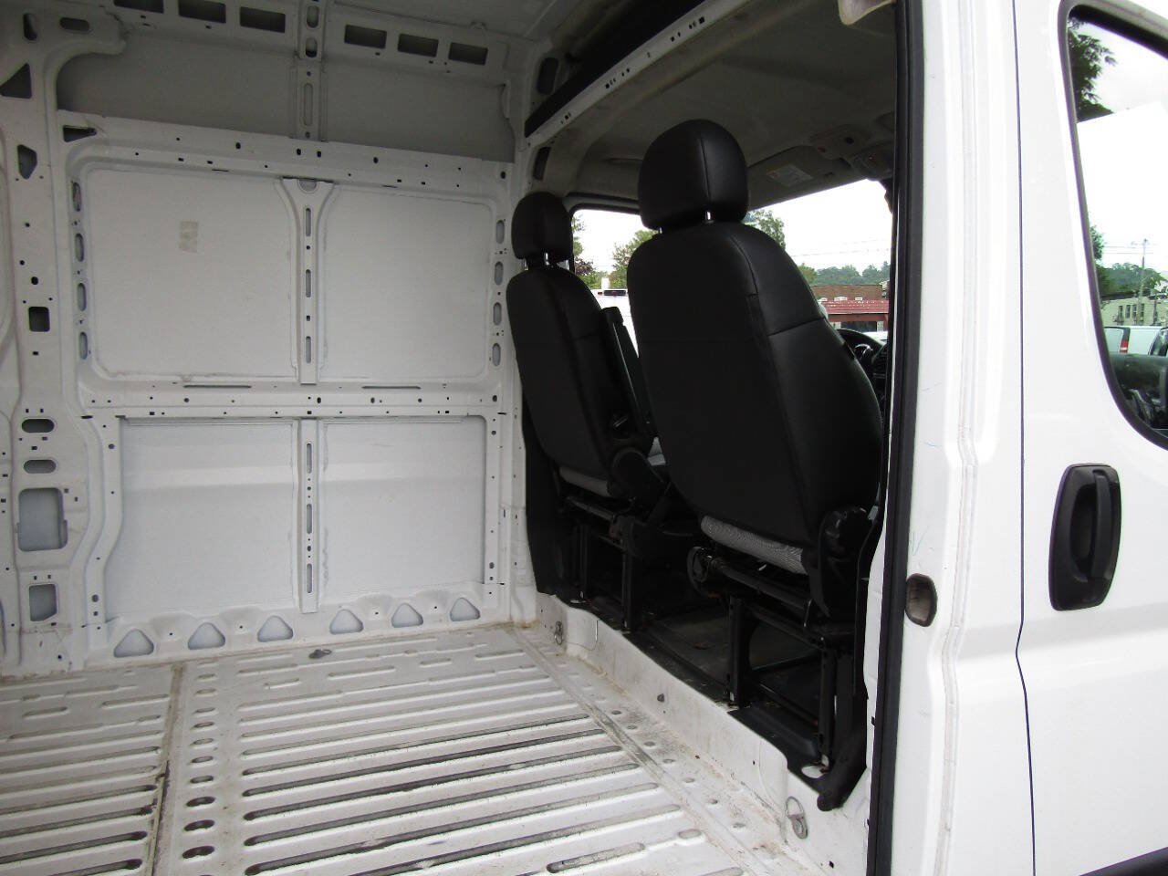 Used 2025 RAM ProMaster 3500 w/ Convenience Group FWD image 20