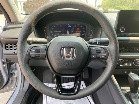 Used 2023 Honda Accord LX image 14
