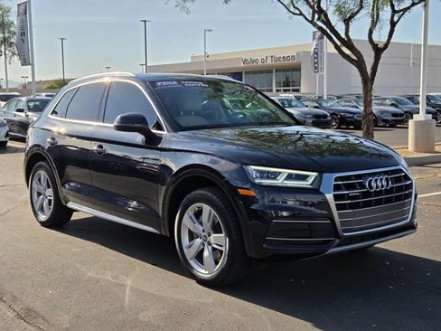 Used 2018 Audi Q5 2.0T Premium Plus w/ Premium Plus Package AWD/4WD image 3