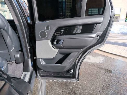 Used 2019 Land Rover Range Rover Autobiography image 31