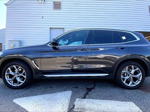 Used 2024 BMW X3 xDrive30i w/ Convenience Package AWD/4WD image 2
