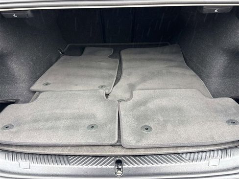 Used 2024 BMW 530i xDrive w/ Premium Package image 15