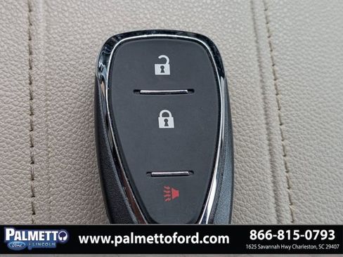 Used 2023 Chevrolet Traverse LS FWD image 27
