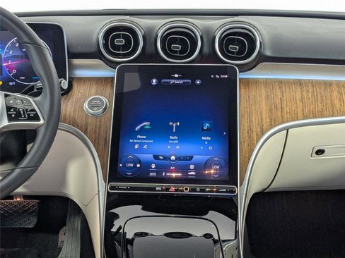 Used 2023 Mercedes-Benz C 300 Sedan image 34