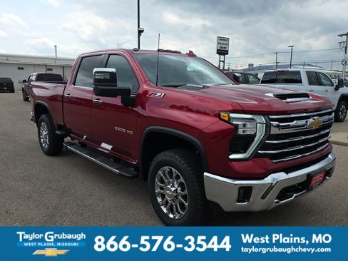 New 2026 Chevrolet Silverado 2500 LTZ w/ LTZ Premium Package AWD/4WD image 2