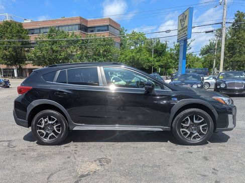 Used 2019 Subaru Crosstrek Hybrid w/ Moonroof Package w/Navigation AWD/4WD image 9