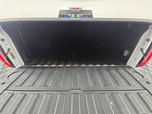 Used 2022 GMC Sierra 3500 Denali w/ Denali Ultimate Package image 16