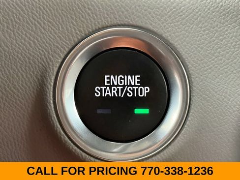 Used 2022 GMC Terrain SLT AWD/4WD image 24