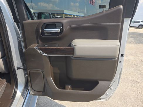 Used 2021 GMC Sierra 1500 SLT RWD image 20