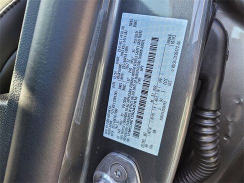 New 2025 Ford Escape SE image 15