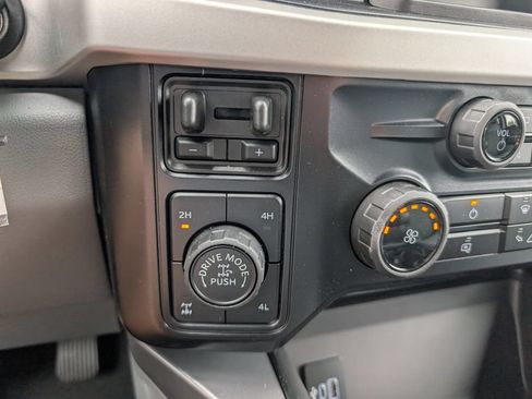 New 2026 Ford F250 XLT w/ Tremor Off-Road Package AWD/4WD image 12