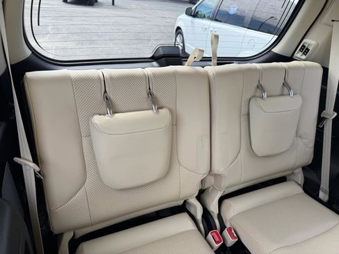 Used 2023 Lexus GX 460 Luxury w/ Sport Design Package image 24