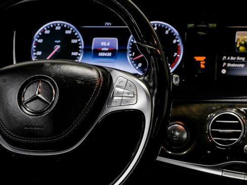 Used 2015 Mercedes-Benz S 550 Sedan w/ Sport Package w/ Sport Package image 25