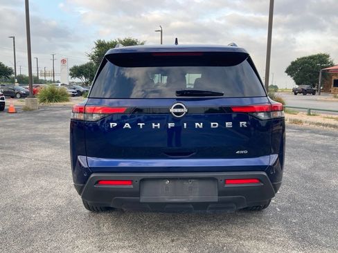 Used 2025 Nissan Pathfinder SV AWD/4WD image 5