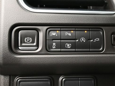 Used 2022 Chevrolet Tahoe RST w/ Luxury Package image 6