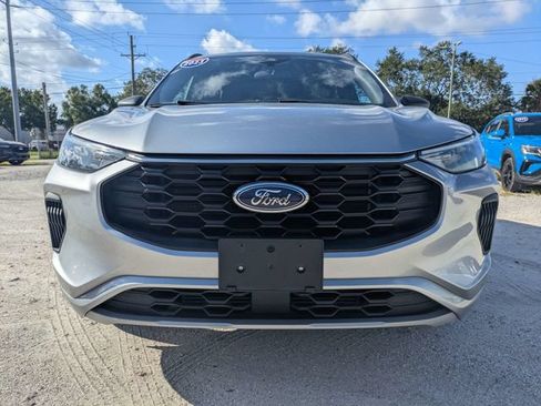 Used 2023 Ford Escape ST-Line AWD/4WD image 8