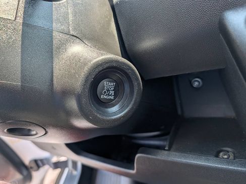 Used 2025 RAM ProMaster 3500 w/ Convenience Group FWD image 18