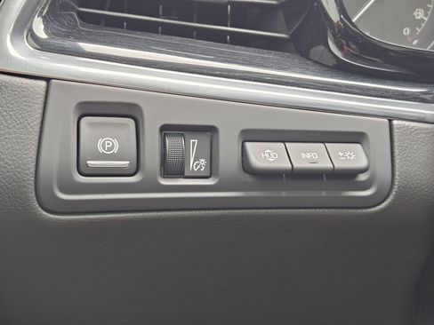 New 2026 Cadillac XT5 Premium Luxury AWD/4WD image 24