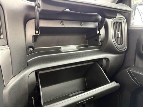 Used 2023 Chevrolet Silverado 1500 Custom image 8