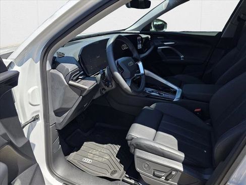 New 2025 Audi Q5 Premium Plus image 14