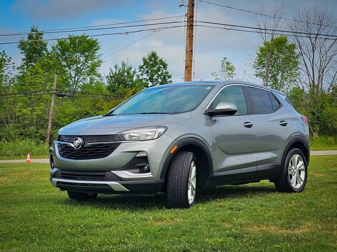 Used 2023 Buick Encore GX Preferred w/ Cold Weather Comfort Package FWD image 8
