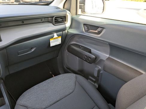 New 2025 Ford Maverick XL FWD image 18