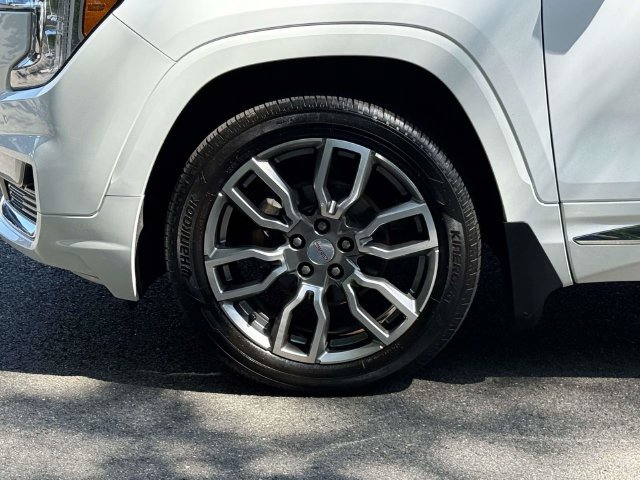 Certified 2024 GMC Terrain Denali w/ LPO, Floor Liner Package AWD/4WD image 7