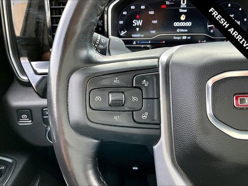 Used 2023 GMC Sierra 1500 SLT image 12