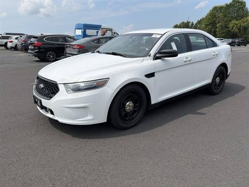 Used 2017 Ford Taurus Police Interceptor AWD image 19