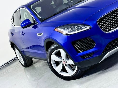 Used 2020 Jaguar E-PACE SE image 4