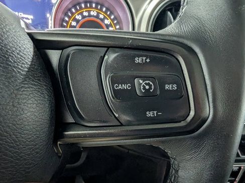 Used 2019 Jeep Wrangler Unlimited Sport S image 24