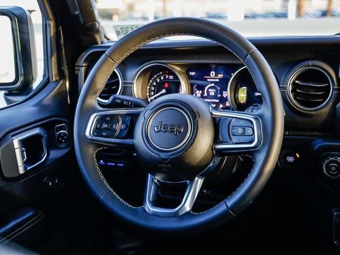 Certified 2023 Jeep Wrangler Unlimited Sahara image 18