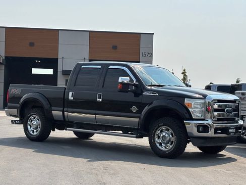 Used 2014 Ford F250 Lariat w/ Lariat Ultimate Package AWD/4WD image 1