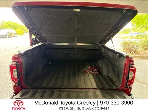 Used 2018 GMC Sierra 1500 SLT AWD/4WD image 24