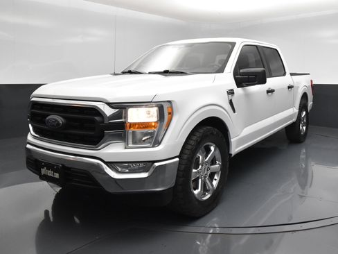 Used 2022 Ford F150 XLT RWD image 2