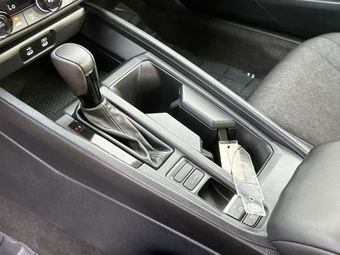 Used 2024 Honda Accord LX image 19